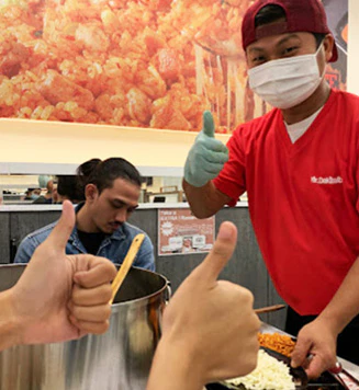 Mr.Dakgalbi SkyAvenue (in Genting Highlands) - Passionate and friendly staff