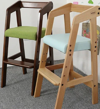 Mr.Dakgalbi SkyAvenue (in Genting Highlands) - Chair and food for baby